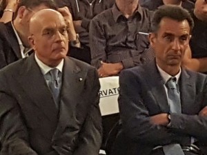 IL PROFESSOR CAPOZZIELLO ACCANTO AL SENATORE ALBERTINI ( A SINISTRA)