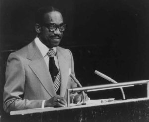 SIR GAIRY ALL'ONU NEL 1977