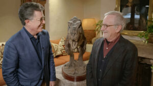 IL REGISTA STEVEN SPIELBERG E COLBERT